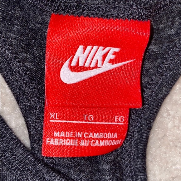 Nike tank top - Picture 3 of 3